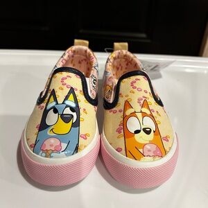 Toddler girl, Bluey slides